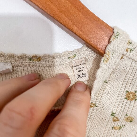 Doen Amelie Yellow Floral Pointelle Button Down Tee Top Shirt, Size XS - Picture 6 of 10